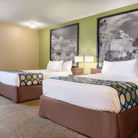 Super 8 By Wyndham Sioux Falls Exterior photo