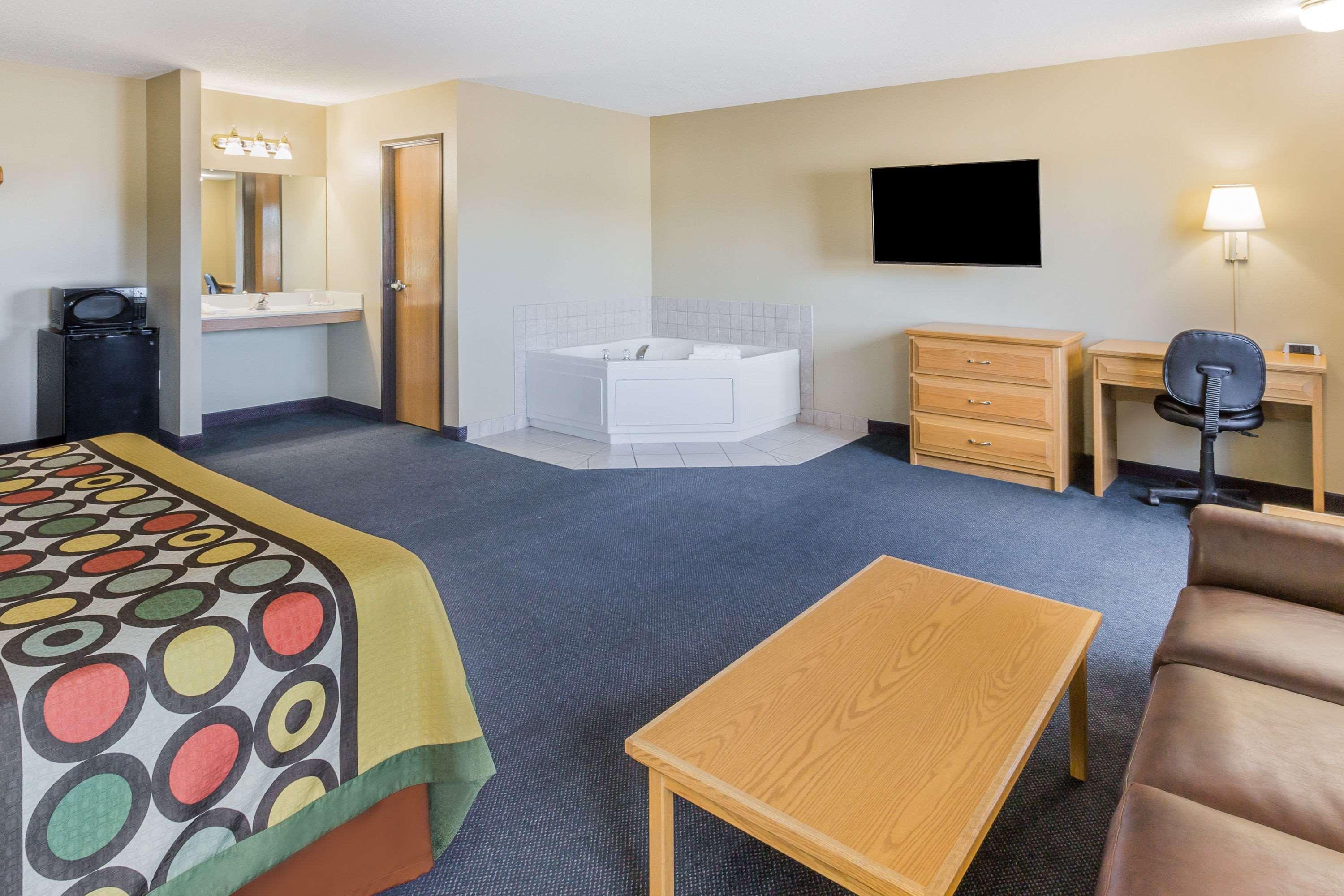 Super 8 By Wyndham Sioux Falls Exterior photo
